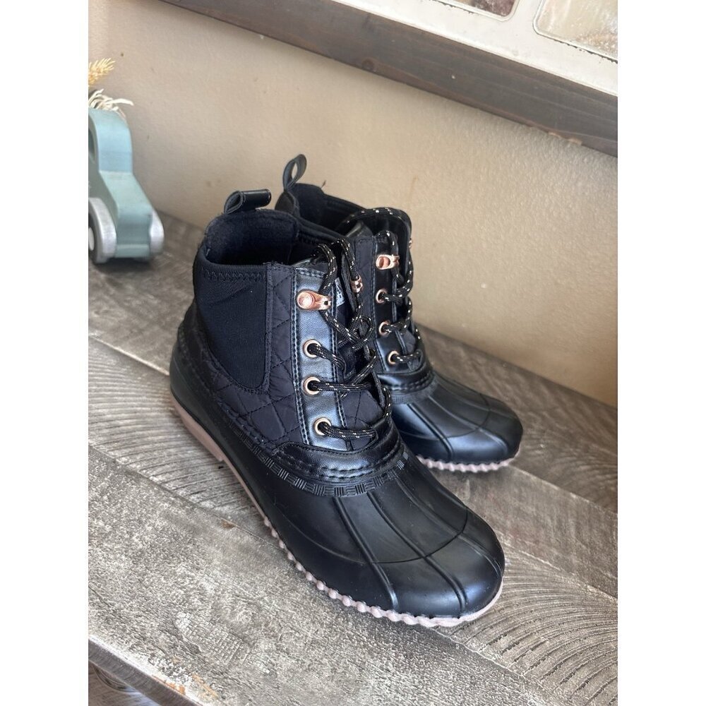 Magellan Women's Twin Gore Quilted Duckboot Size 7B